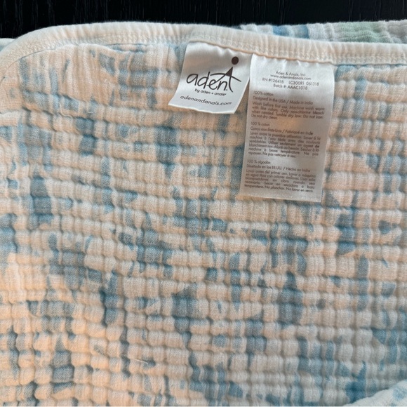 Aden and Anais Patterned Baby Blanket - Picture 2 of 6